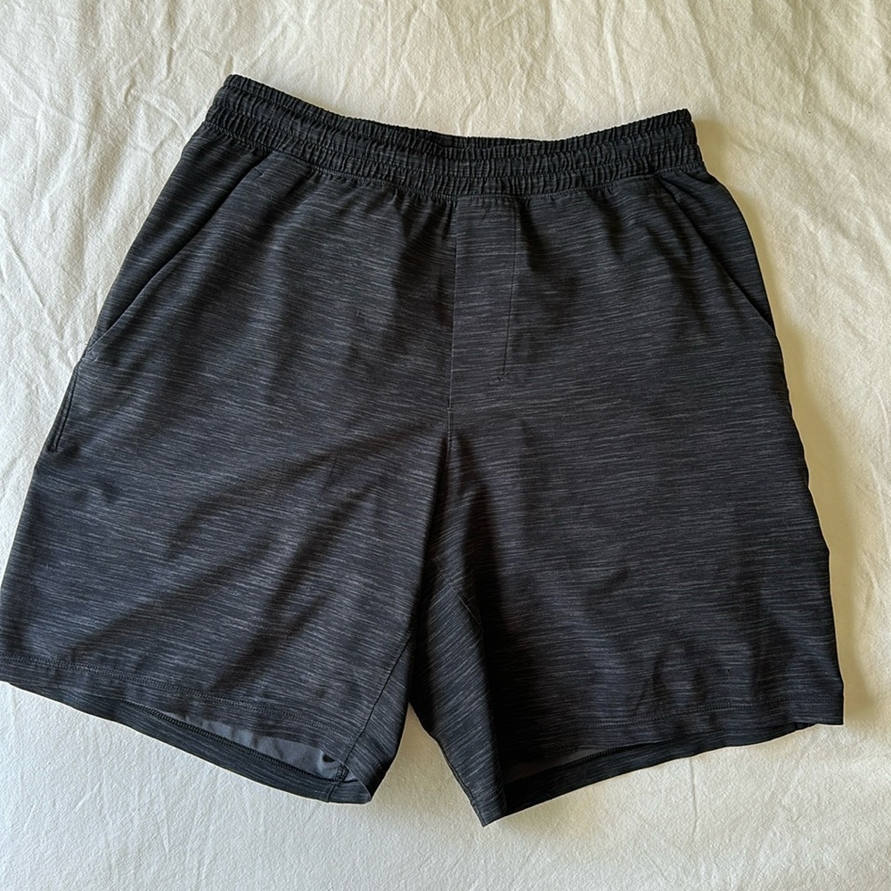 LULULEMON PACE BREAKER LINERLESS SHORT 7"